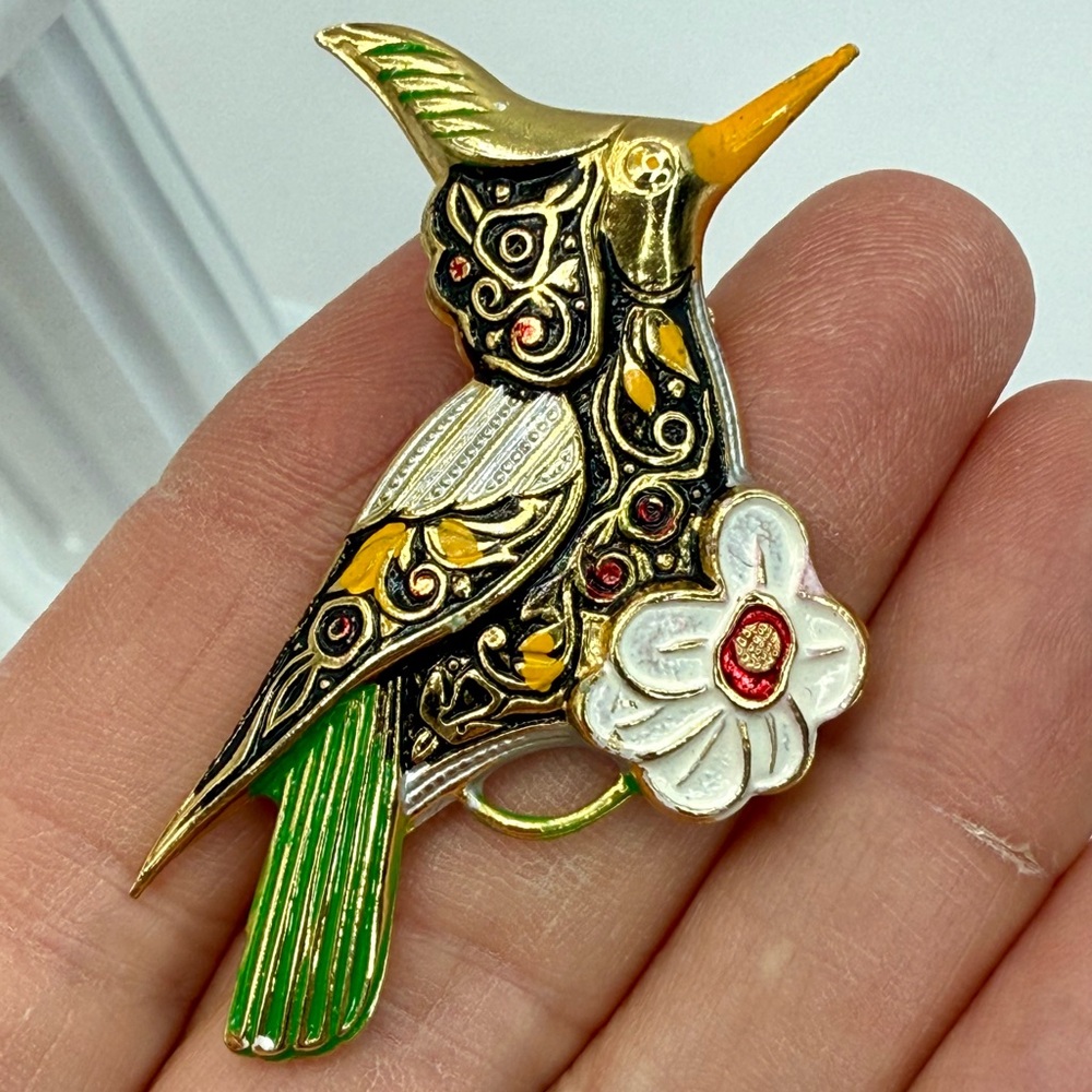 Vintage Painted Damscene Hummingbird Brooch Gold Tone Made In Spain 2.25” - Picture 15 of 15